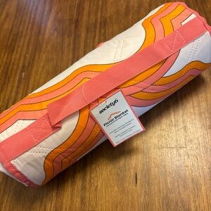 Society 6 Water Resistant Picnic Blanket 50"x70" w/Carry Handle NWT